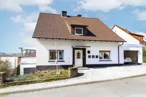 MFH mit 3 Einheiten und Mietsteigerungspotenzial zur flexiblen Nutzung in Dautphetal – Marburg-Biedenkopf (Kreis) – Vorschaubild 1
