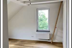 Helle 2,5-Zimmer-Dachgeschosswohnung mit Balkon in Döhren – Die vollständige Adresse der Immobilie erhältst du vom Anbieter., 30519 Döhren, Hannover – Vorschaubild 7