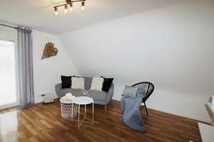 Moderne Wohnung in ruhiger und grüner Lage