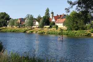 Im grünen Herzen der Stadt schöne 2-Zi.-Wohnung mit gehobener Ausstattung, möbliert und mit Balkon – Bayerwald-Strasse 31-39, 93059 Regensburg – Vorschaubild 2