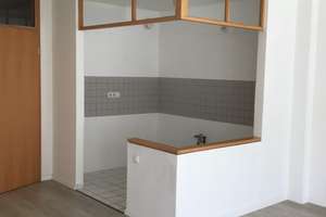 Traumhaft schön -  2Raum mit Balkon + herrlichem Pool – Putbuser Weg 14, 1109 Klotzsche (Stadtteil), Dresden – Vorschaubild 8