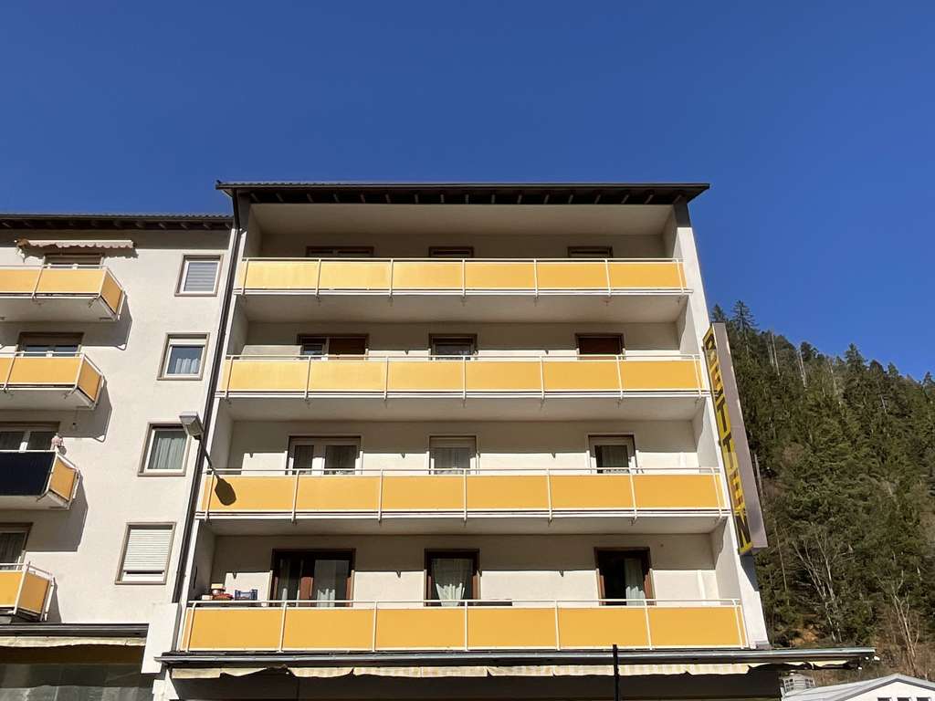 Immobilie in Triberg im Schwarzwald - Wohnen mit Potenzial – 3-Zimmer-Eigentumswohnung in zentraler Lage von Triberg! - Bild 2