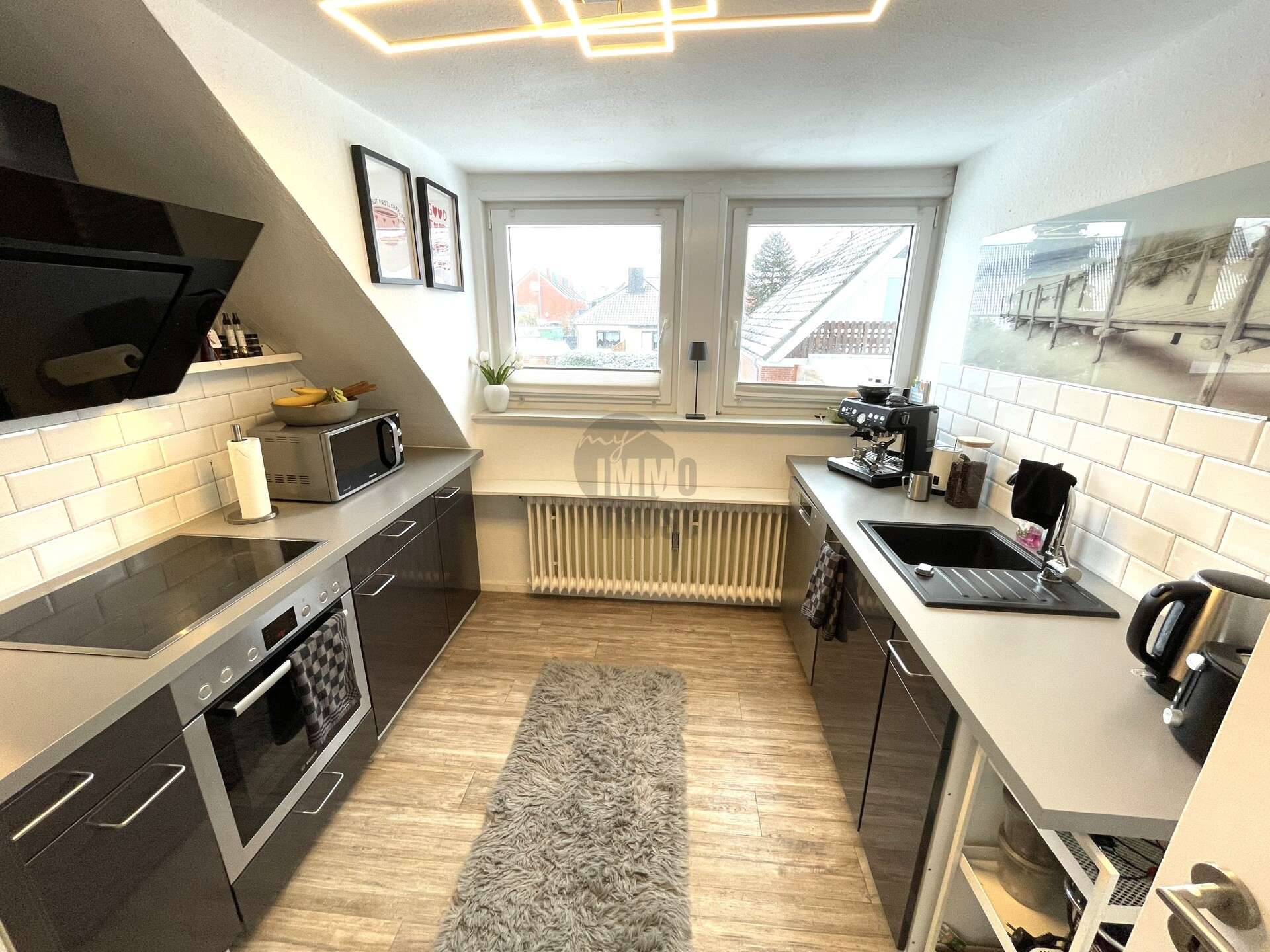 Immobilie in Agathenburg - ZWEIFAMILIENHAUS MIT ZWEI GETRENNTEN WOHNUNGEN IN STADE / WIEPENKATHEN - Bild 2