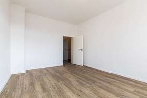Oben wohnen, Ruhe genießen – charmante Wohnung im 4. OG – Die vollständige Adresse der Immobilie erhältst du vom Anbieter., 4317 Neustadt-Neuschönefeld, Leipzig – Vorschaubild 2
