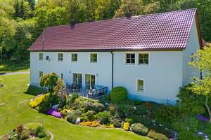 Exklusives Anwesen: Modernes Zweifamilienhaus in Alleinlage auf 2.471 m² Grundstück – Die vollständige Adresse der Immobilie erhältst du vom Anbieter., 95659 Arzberg – Vorschaubild 6