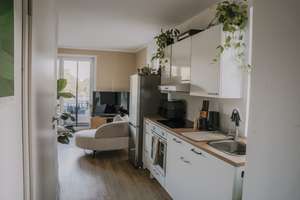 Moderne 1-Zimmer Neubauwohnung (27 m²) mit Balkon & traumhaftem Fernblick – Nachmieter gesucht – Kahlaische Straße 32, 7745 Jena-Süd, Jena – Vorschaubild 2