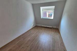 Schicke 3 Zimmer Wohnung im Dachgeschoss mit Balkon – Deubener Straße 33, 1159 Löbtau-Süd, Dresden – Vorschaubild 18