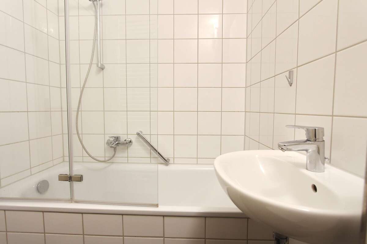 Immobilie in Ammersbek - Stilvolle 1-Zimmer-Wohnung mit modernem Wohnkomfort in Hoisbüttel. - Bild 2