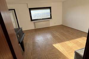 SONNENLAGE! Großes EFH (160 m²) + Doppelgarage + Hobbyräume,Balkon, Terrasse  – Kesseltalstraße 46, 86660 Tapfheim – Vorschaubild 11