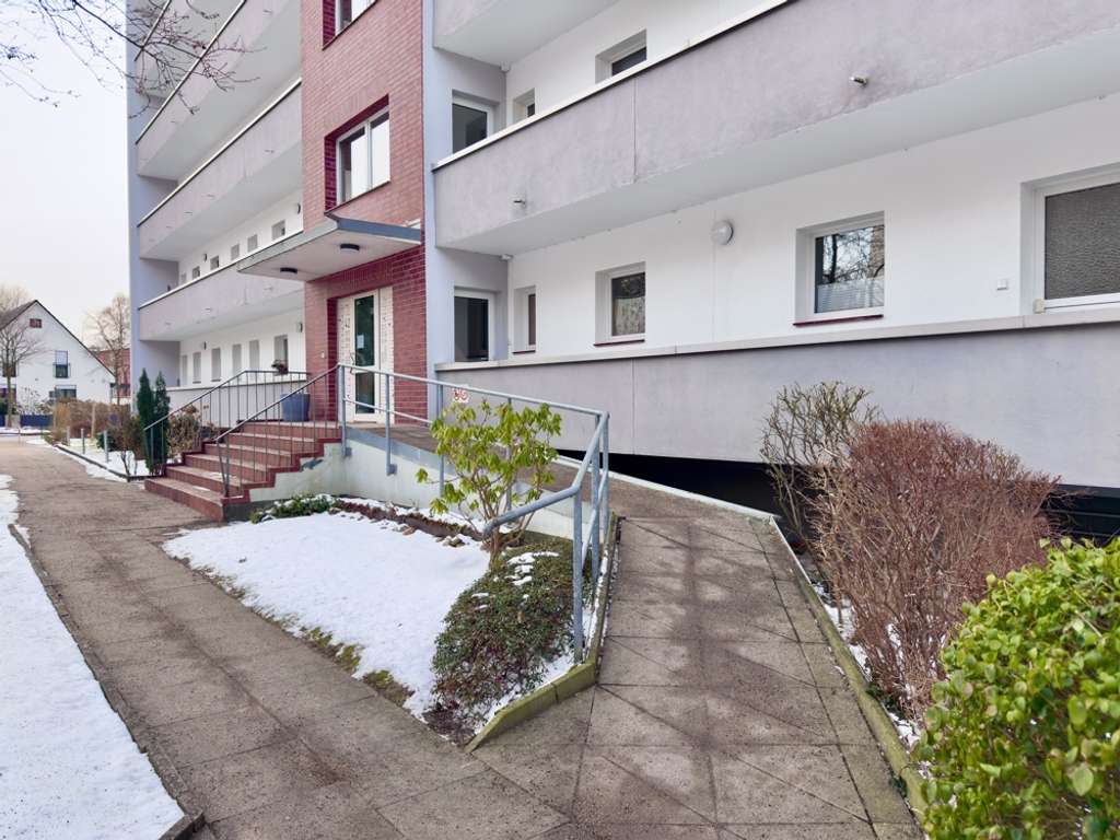 Immobilie in Wedel - Mit Fahrstuhl & Weitblick: durchdacht geschnittene 1 Zi.-Wohnung zur Selbstnutzung oder Vermietung - Bild 2