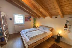 Von Privat: Modernisiertes Zweifamilienhaus mit traumhaftem Garten, Pool und Doppelgarage – Die vollständige Adresse der Immobilie erhältst du vom Anbieter., 83064 Raubling – Vorschaubild 27