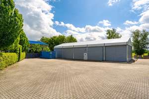 Exklusives Wohnen mit Gewerbepotenzial – 217 m² Wohnhaus + 250 m² Halle – Die vollständige Adresse der Immobilie erhältst du vom Anbieter., 26487 Blomberg – Vorschaubild 16