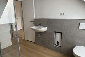 Little Tokyo: Dachgeschosswohnung mit Terrasse und Blick über Düsseldorf – Marienstraße 34, 40210 Stadtmitte, Düsseldorf – Vorschaubild 14