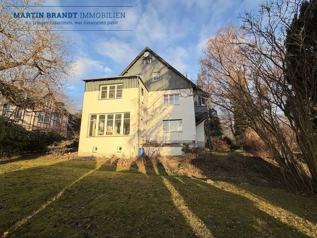 Immobilie in Waldems - Traumhaftes Anwesen (drei Wohneinheiten) mit 
parkähnlicher Gartenanlage in Waldems/Steinfischbach - Bild 3