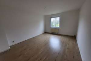 Schöne 2-Raum Wohnung in Chemnitz in ruhiger Lage, mit Einbauküche – Die vollständige Adresse der Immobilie erhältst du vom Anbieter., 9131 Hilbersdorf, Chemnitz – Vorschaubild 1