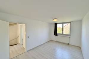 Reihenmittelhaus im gepflegten Zustand auf Eigenland in Lübeck St. Getrud – Die vollständige Adresse der Immobilie erhältst du vom Anbieter., 23566 Sankt Gertrud, Lübeck – Vorschaubild 16