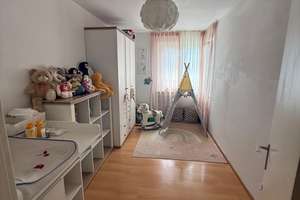 Sehr gut geschnittene, helle und gepflegte 3,5-Zimmer-Wohnung mit Balkon, gleich bei U6 – Karl-Witthalm-Str. 11, 81375 Neuhadern, München – Vorschaubild 6