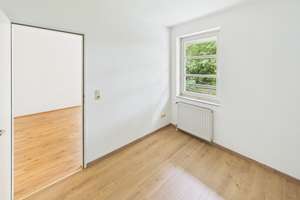 Renovierte 1,5-Zi.-Wohnung mit Balkon – Die vollständige Adresse der Immobilie erhältst du vom Anbieter., 28359 Lehe, Bremen – Vorschaubild 2