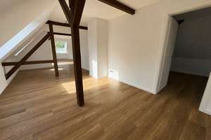 Hochwertiger Erstbezug im Dachgeschoss mit Einbauküche - ca. 95 m² - mit Stellplatz in ruhiger Lage – 8371 Glauchau – Vorschaubild 11