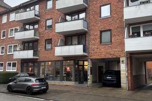 Charmante 2-Zimmer-Wohnung im Dachgeschoss am Dreiecksplatz in Kiel