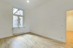 Frisch saniert und ab sofort bezugsfrei – traumhafter Altbau im Agnesviertel – Die vollständige Adresse der Immobilie erhältst du vom Anbieter., 50670 Neustadt/Nord, Köln – Vorschaubild 9