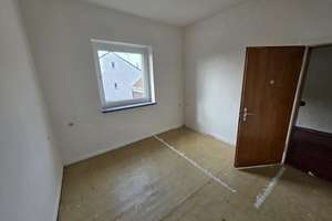Mehrfamilienhaus + Einfamilienhaus in Duisburg Grenze Moers = Günstig wohnen + Einnahmen – Die vollständige Adresse der Immobilie erhältst du vom Anbieter., 47198 Hochheide, Duisburg – Vorschaubild 8
