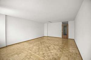 3-Zimmer-Wohnung in Freiburg-Betzenhausen: Balkon, Tiefgaragenplatz, Parkett & Stadtbahn vor der Tür – 79114 Alt-Betzenhausen, Freiburg im Breisgau – Vorschaubild 4