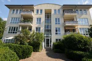 Helle 1,5-Zimmer-Wohnung mit Balkon & TG-Stellplatz in Düsseldorf