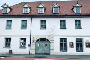 Möbliertes, zentral gelegenes Studentenzimmer in 2er Mädels-WG zu vermieten – Hauptstrasse 103, 91054 Altstadt, Erlangen – Vorschaubild 10