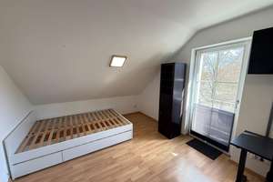 Top Lage gegenüber der Universität! Renovierte und möblierte 1-Zimmer-Wohnung – Die vollständige Adresse der Immobilie erhältst du vom Anbieter., 93051 Kumpfmühl-Ziegetsdorf-Neuprüll, Regensburg – Vorschaubild 3