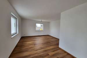 Moderne 2-Zimmer-Wohnung mit EBK, Terrasse und Garage in Bernstadt – 89182 Bernstadt – Vorschaubild 2