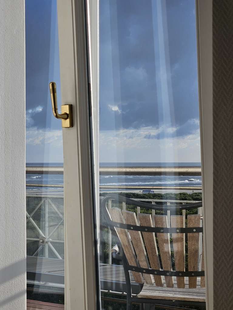Immobilie in Juist - Von Privat: Superior Suite im Strandhotel Juist mit direktem unverbautem Meerblick - Bild 1