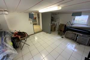 Großes Haus mit viel Platz für zwei Familien  – Die vollständige Adresse der Immobilie erhältst du vom Anbieter., 33813 Oerlinghausen – Vorschaubild 11
