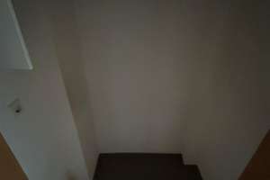 Großzügige 2-Zimmer mit neuem Laminat, EBK, Wannenbad & Balkon in ruhiger Lage! – Zschopauer Platz 5, 9126 Bernsdorf, Chemnitz – Vorschaubild 4