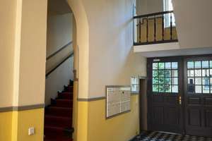 Charmante Altbau-Wohnung mit 2 sonnigen Balkonen in der Teltower Vorstadt – Die vollständige Adresse der Immobilie erhältst du vom Anbieter., 14473 Teltower Vorstadt, Potsdam – Vorschaubild 2