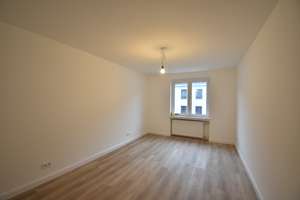 Moderne Ausstattung! Zentrale 2-Zimmer-Whg mit Balkon   – Bismarckstraße 86, 40210 Stadtmitte, Düsseldorf – Vorschaubild 6