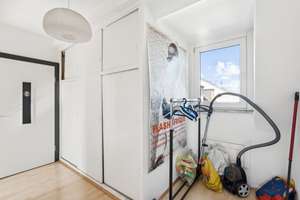 Attraktive 2-Zimmer-Dachgeschosswohnung mit Balkon in Düsseldorf-Oberbilk – Die vollständige Adresse der Immobilie erhältst du vom Anbieter., 40227 Oberbilk, Düsseldorf – Vorschaubild 8
