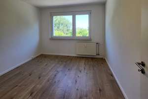 *Großzügiges Wohnglück*  6 Raumwohnung + Einbauküche + 2 Bäder + 2 Balkone! – Hans-Grade-Straße 95, 39130 Neu Olvenstedt, Magdeburg – Vorschaubild 7