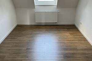 Frisch sanierte Dachgeschosswohnung mit 76 m² Wohnfläche – Nordstraße 18, 42105 Elberfeld, Wuppertal – Vorschaubild 6