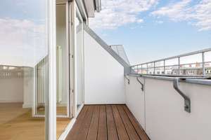 Uhlandstraße 45 – Stilvolle, frisch renovierte Dachgeschosswohnung im herrschaftlichen Altbau!! – Uhlandstraße 45, 10719 Wilmersdorf, Berlin – Vorschaubild 14