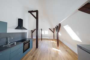 3 Zimmer DG-Maisonette in Denkmal direkt am Südheimer Platz ! – Burgstallstrasse 102, 70199 Südheim, Stuttgart – Vorschaubild 8