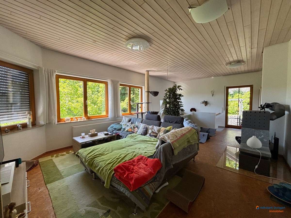 Immobilie in Aichtal - Naturnah und ruhig gelegenes Einfamilienhaus mit viel Platz in Ortsrandlage von Neuenhaus - Bild 3