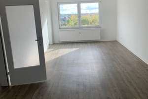 Attraktive 3 Zimmer Wohnung im 7. OG! [VAC-18671]. – Warburghof 18, 30627 Groß-Buchholz, Hannover – Vorschaubild 9
