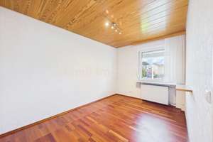 Ein Haus für Familie und neue Kapitel. – Die vollständige Adresse der Immobilie erhältst du vom Anbieter., 60529 Schwanheim, Frankfurt am Main – Vorschaubild 14