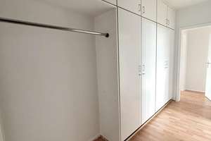 Freundliche 4-Zimmer-Wohnung in Leverkusen Steinbüchel mit großem Balkon! – Albert-Schweitzer-Straße 11, 51377 Steinbüchel, Leverkusen – Vorschaubild 3