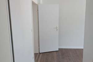 *umfangreich renoviert* *eigener Balkon* *allg. Garten* *Parkplatz mögl.* – Am Zehnthof 38, 45139 Frillendorf, Essen – Vorschaubild 6