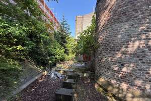Außergewöhnlicher Bungalow mit Turm und Kaminzimmer in Toplage Köln-Altstadt-Süd – 50676 Altstadt/Süd, Köln – Vorschaubild 25