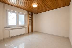 Sofort bezugsfrei – Einfamilienhaus mit Charakter, Innenhof und Dachterrasse in Köln-Worringen – Die vollständige Adresse der Immobilie erhältst du vom Anbieter., 50769 Worringen, Köln – Vorschaubild 9