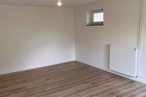 Renovierte 1-Zimmer-Souterrainwohnung in ruhiger Lage – Die vollständige Adresse der Immobilie erhältst du vom Anbieter., 28239 Oslebshausen, Bremen – Vorschaubild 2