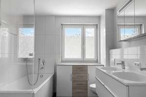 Helle 2-Zimmer-Wohnung, 70 m², BJ 2010, Balkon, TG & Aufzug in Freiburg ab Nov. Leerstehend – 79114 Betzenhausen-Bischofslinde, Freiburg im Breisgau – Vorschaubild 4